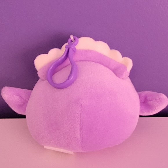 Elina Squishmallow Clip - Picture 2 of 2